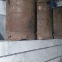 سه عدد کپسول گاز