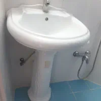 روشویی تمیز در حد نو بدون شیر