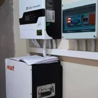 تامین ،نصب و سرویس سیستم های خورشیدی و UPS|خدمات پیشه و مهارت|شیراز, تلخ داش|دیوار