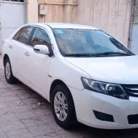 آریو  با یک سال گارانتی(موتور،گیربکس،جلوبندی)