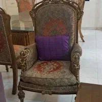 مبل به همراه میز وسط