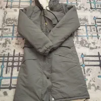 کاپشن کلاه دار داخل خز طوسی سایز ۱ نو