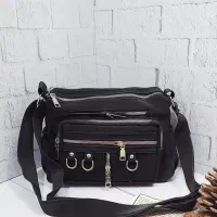 کیف دوشی جادار