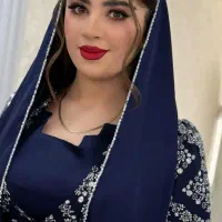 خدمات تخصصی میکاپ و شنیون