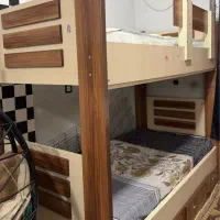 تخت دو طبقه بزرگسال