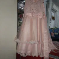 2 دست لباس مجلسی بچگانه 1 دست کت و شلوار مردانه.