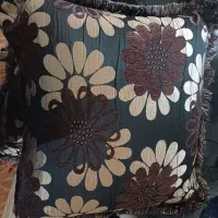 پشتی وکناره