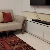 مبل راحتی در حد نو کاملا سالم|مبلمان خانگی و میز عسلی|رشت, کوی فرهنگیان|دیوار