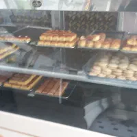 کاردر کارگاه قنادی