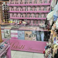 دکور مغازه اکسسوری بدلیجات