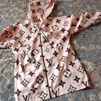 لباس زنانه وبچگانه