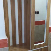 جاکفشی و کمد لباس