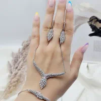نیم سرویس نقره دارای دستبند گردنبند گوشواره 019786