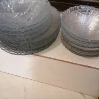 ظروف و بشقاب
