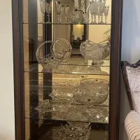 بوفه تمام چوب ۴ طبقه در حد نو