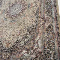 فروش فوری فرش ۷۰۰ شانه در حد نو