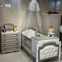 تخت و کمد نوزاد جادار و شیک) قابل ست باهرکاری|اسباب و اثاث بچه|تهران, الهیه|دیوار