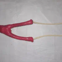 تیروکمان چوبی و ساچمه آهنی موجود است|تجهیزات ورزشی|شیراز, سعدیه شمالی|دیوار