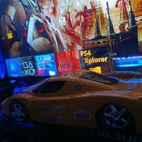 ماشین بزرگ و تفنگ شاتگان قوی