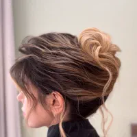 خدمات مو و شنیون