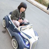 ماشین شارژی در حد نو و سالم|اسباب و اثاث بچه|شاهینشهر, شهرک ردانی پور|دیوار