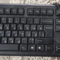 کیبورد و کابل برق کامپیوتر و شارژر لپتاب