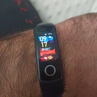 ساعت هوشمند Honor band 5 در حد صفر تکمیل