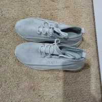 کفش و کتونی در حد خیلی نو|کفش و لباس بچه|هشتگرد, فاز ۳ مهستان|دیوار