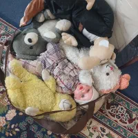 تعدادی عروسک فقط ۶۰۰