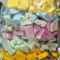 بستنی خشک به صورت کیلویی و بسته بندی جار سه سایز