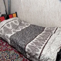 فروش تخت خواب فلزی سالم با تشک