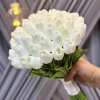دسته گل عروس لاله