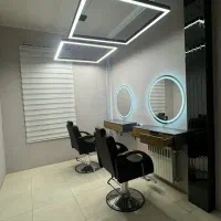 استخدام ارایشگر حرفه ایی با شرایط توافق فوق العاده
