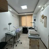 اجاره اتاق و تخت مژه و نصف اتاق فیشیال