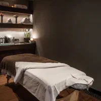 ماساژ درمانی تخصصی و بادکش گرم