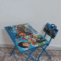 میز تحریر سگهای نگهبان