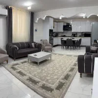 خانم جهت آشپزی و نظافت
