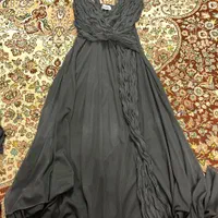 لباس مشکی نو|لباس|قم, بنیاد|دیوار
