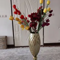 گل وگلدان