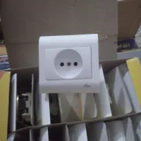 کلید و پریز برق