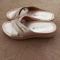 دمپایی  صندل  کفش  رو فرشی  مجلسی  رسمی  چرم|کیف، کفش، کمربند|اصفهان, عسگریه|دیوار