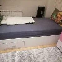 تختخواب تک نفره