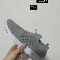 تعدادی کفش و کتونی