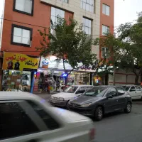 مغازه ۲۲متر تخلیه حاشیه ثنایی پشت ایستگاه اتوبوس