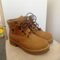 پوتین سایز ۳۷|کیف، کفش، کمربند|اهر, |دیوار