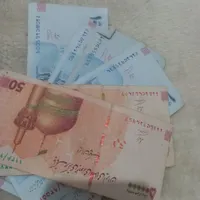 چندعدد اسگناس باامضاقرمز مرحمتی به فروش میرسد