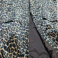 پالتو بارانی پلنگی  .چرم .خز دار همشون نو‌درحدنو|لباس|خوی, |دیوار