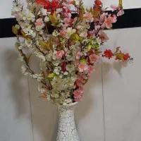 گل و گلدان