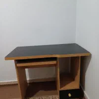 میز کامپیوتر چوبی