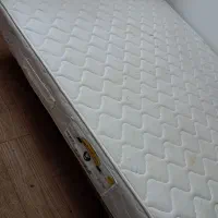 تشک دو نفره و کفی تخت